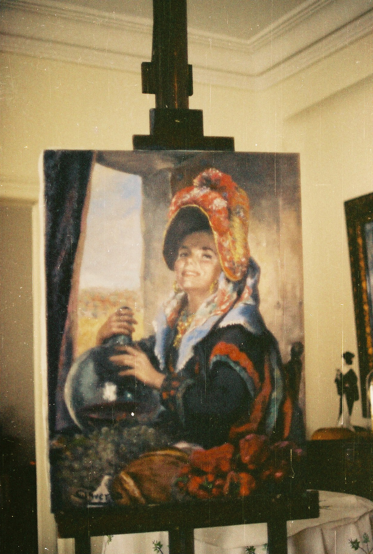 Mujer con cántaro en Cáceres, null