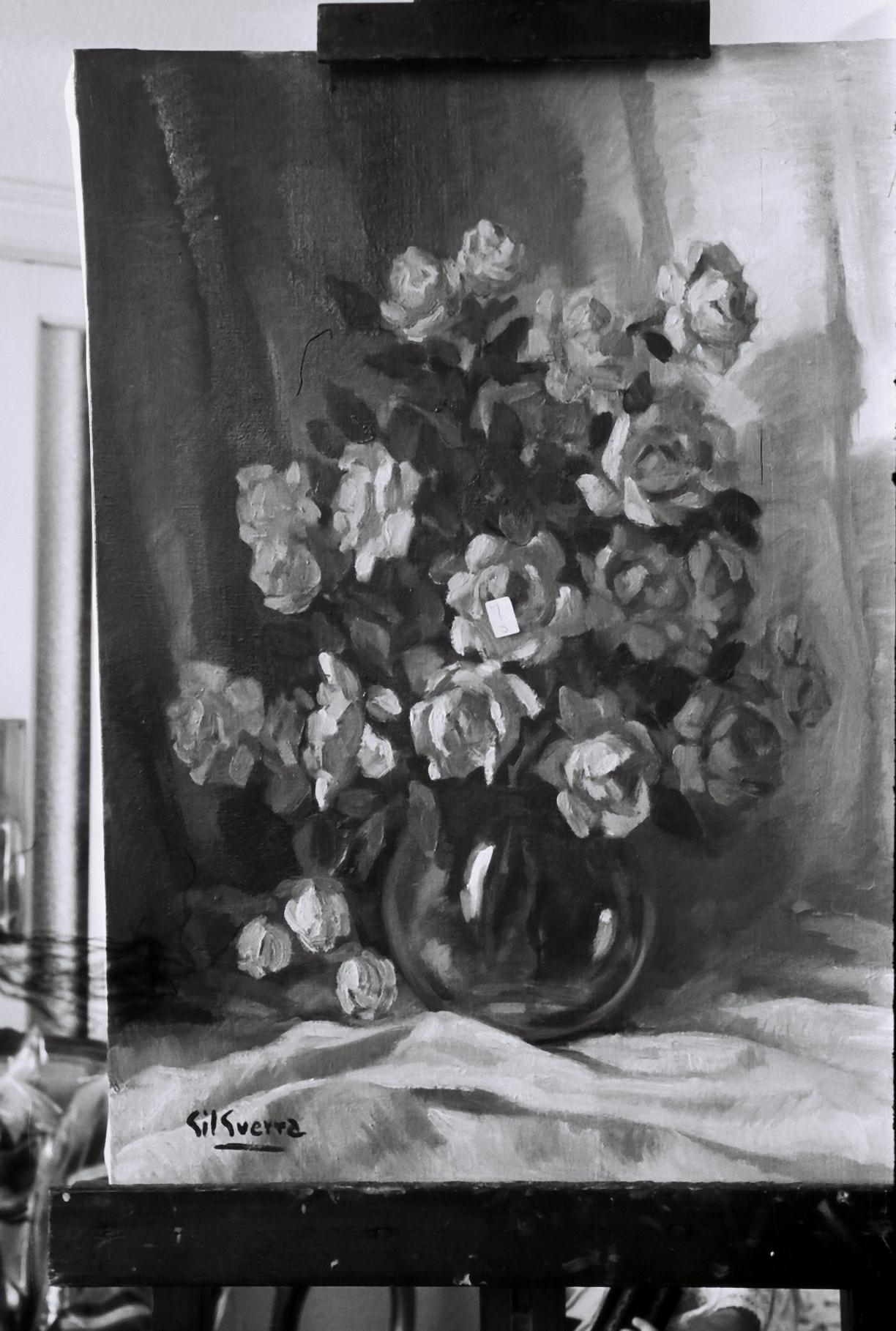 Rosas en jarrón, null